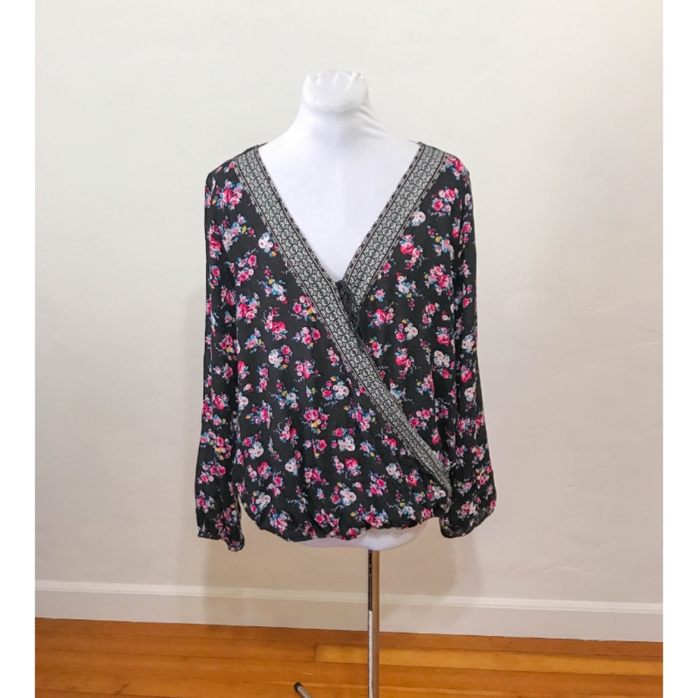 Almost Famous Floral Surplus Wrap Front Top
